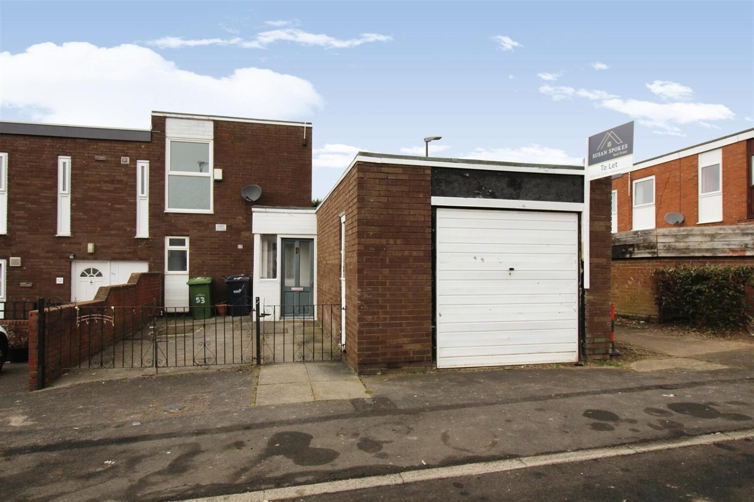 Cleeve Court, Washington
